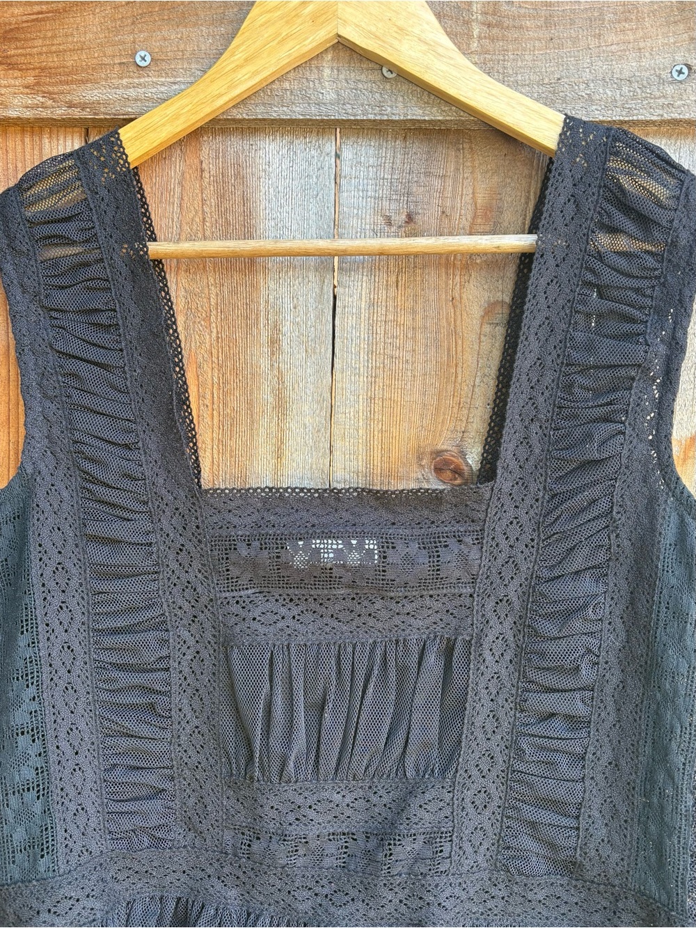 Women's Black Lace Ruffle Camisole Tank Top - Picture 3 of 7